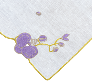 Hand Embroidered Vintage Floral Napkin 18" x 18" (Set of 4)